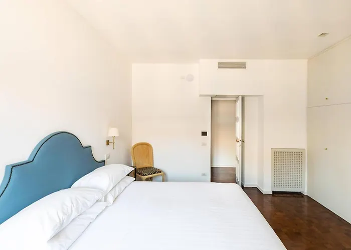 Residenza Torre Vecchiarelli - 4 Hébergement de vacances *