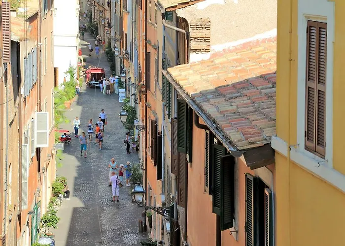 Hébergement de vacances Residenza Torre Vecchiarelli - 4 *